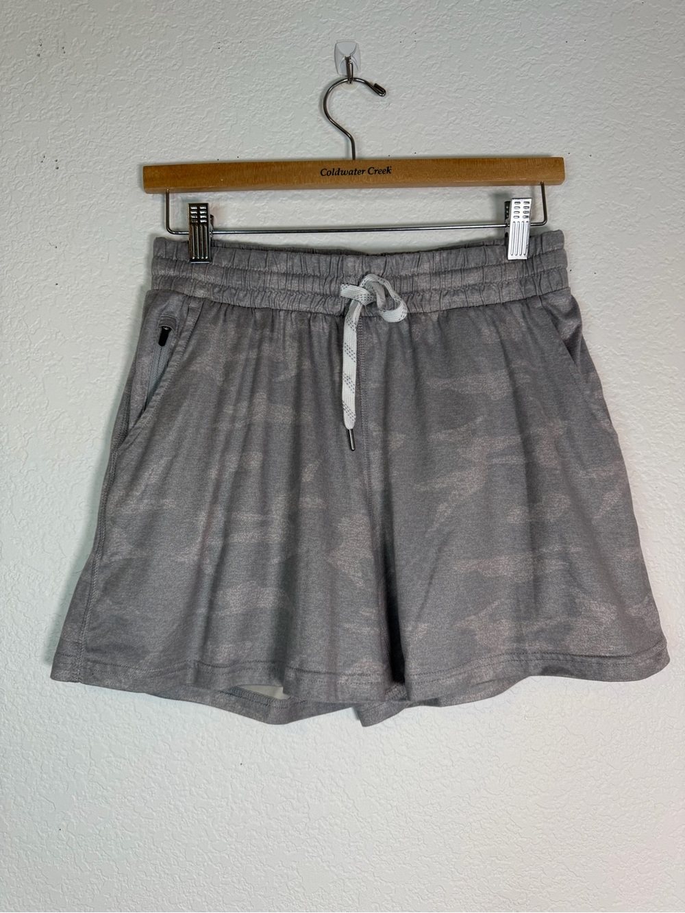 Pacific Trail Gray Camouflage Drawstring Athletic Shorts, Size S
